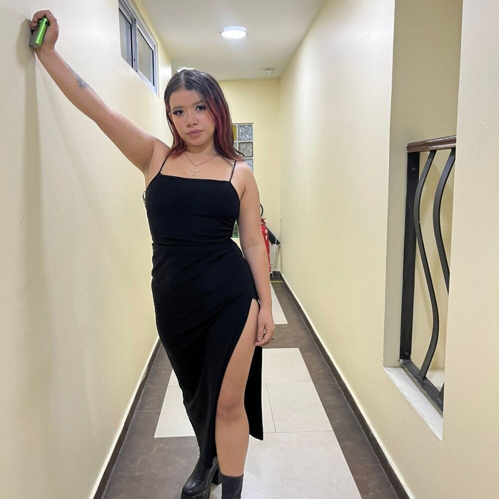 Emily_Wilde Chatroom