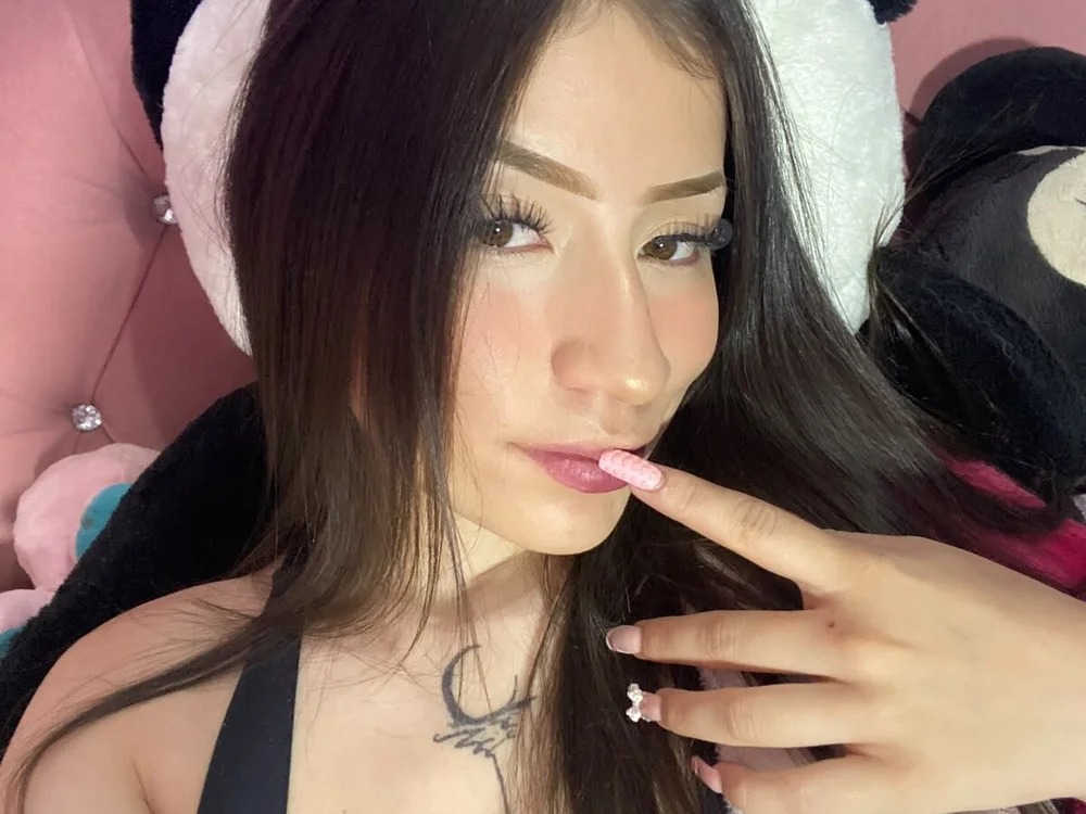 Emilyy_b Chatroom
