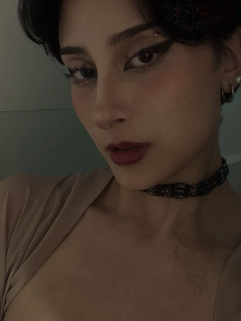 EmmaCollins___ Chatroom