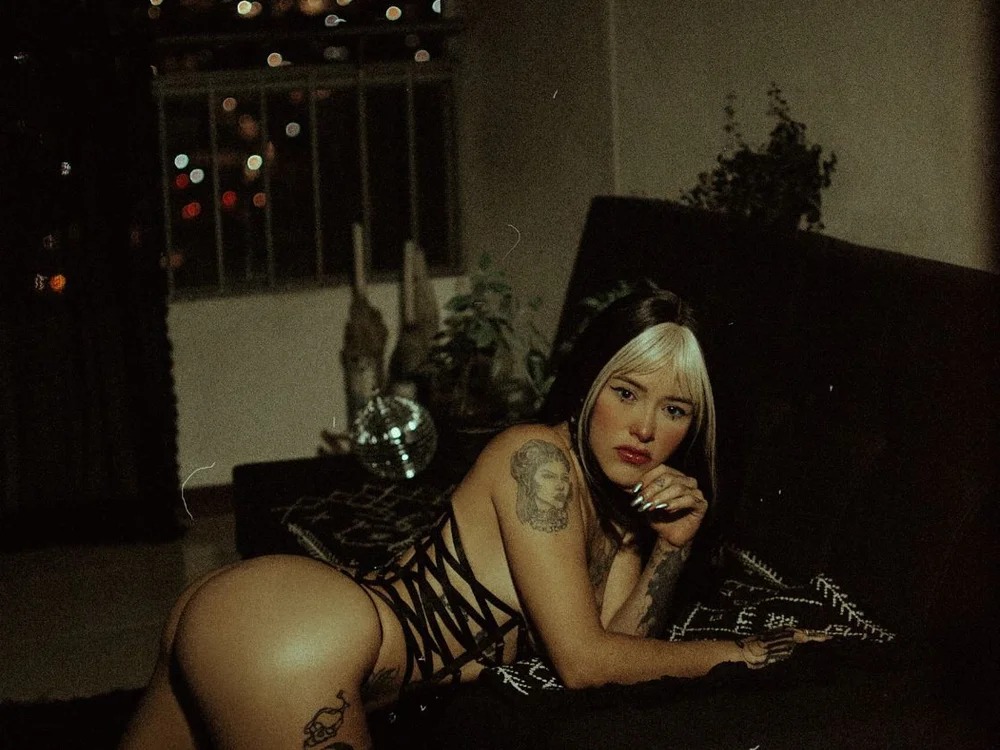 EmmaSmith199 Chatroom