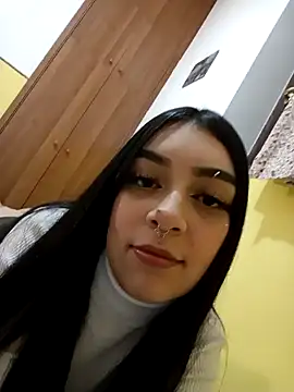 Emma_Kitty- Chatroom
