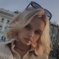 Emma_Lands Chatroom