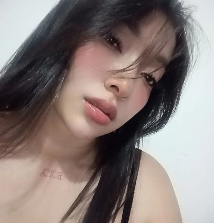 Emma_Rouse1 Chatroom