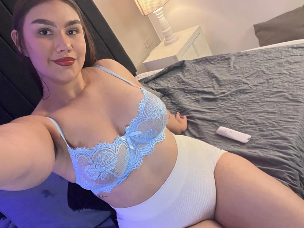 Emma_Spicy Chatroom