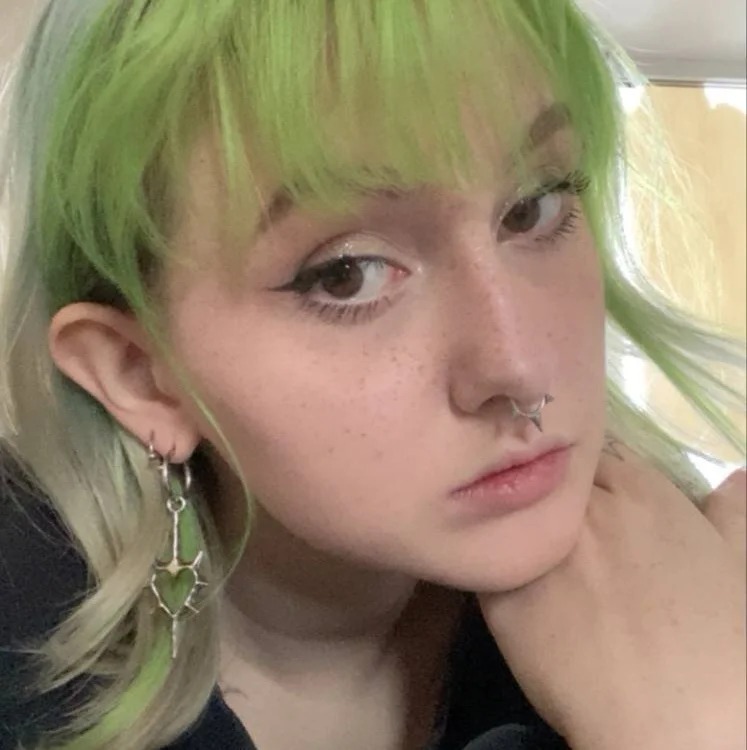 Emma_Thomps Chatroom