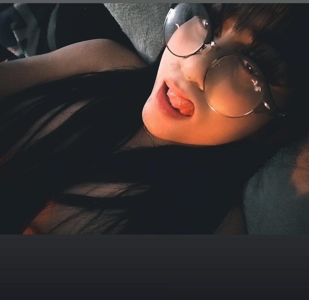 Emma_collins1 Chatroom