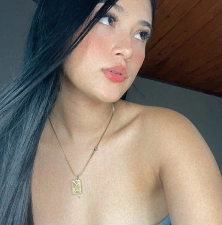 EmmaaLou____ Chatroom