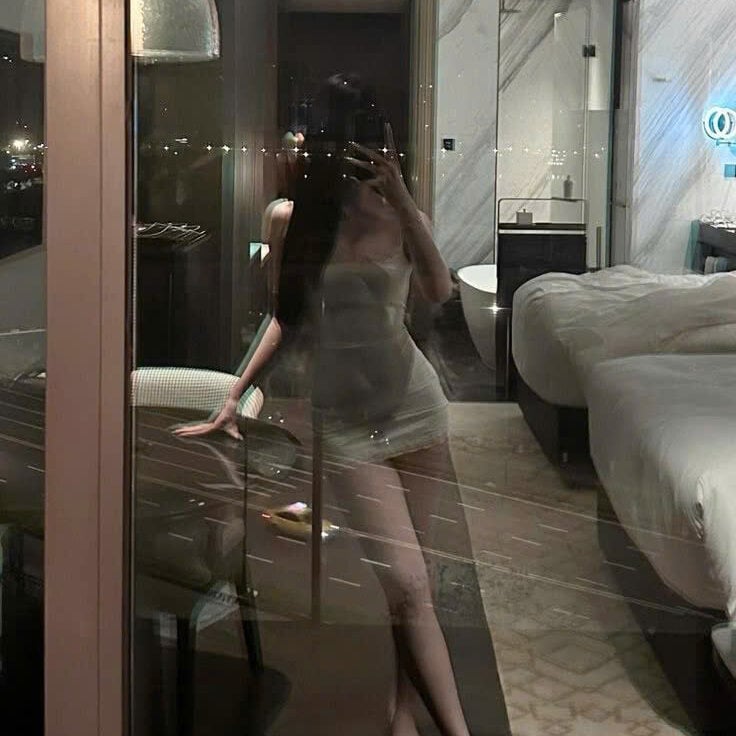 Emmahahaha17 Chatroom