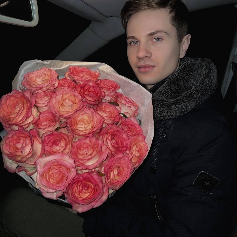 Emmanuel_Manny1 Chatroom