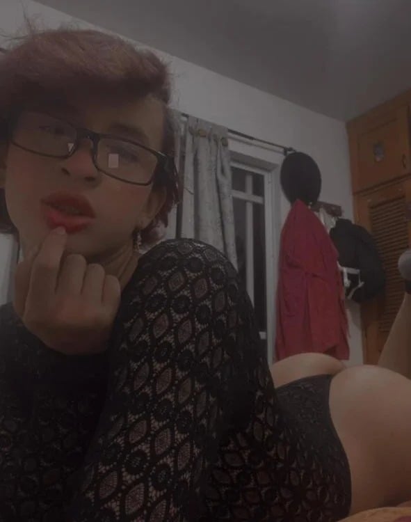 Emmyy_Fantasy Chatroom