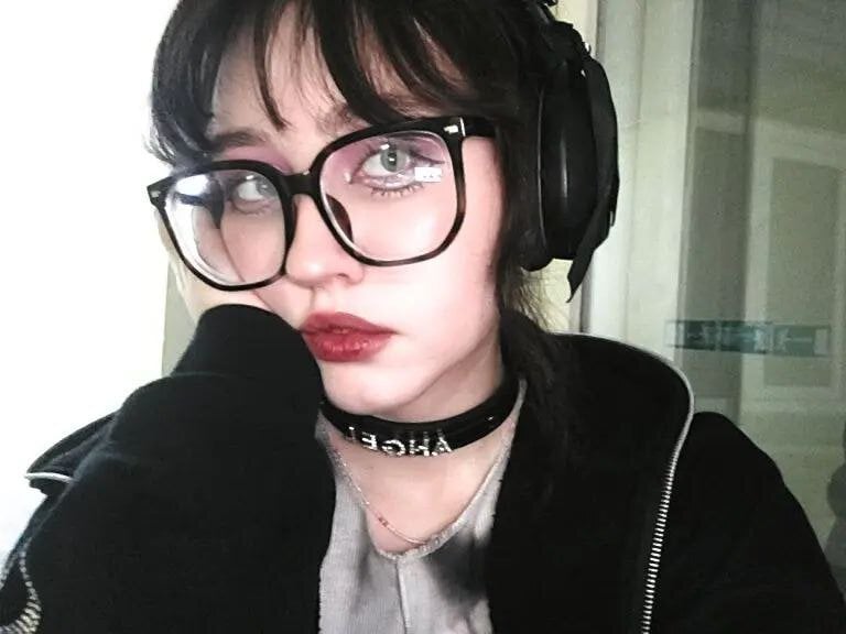 EngelByfield Chatroom
