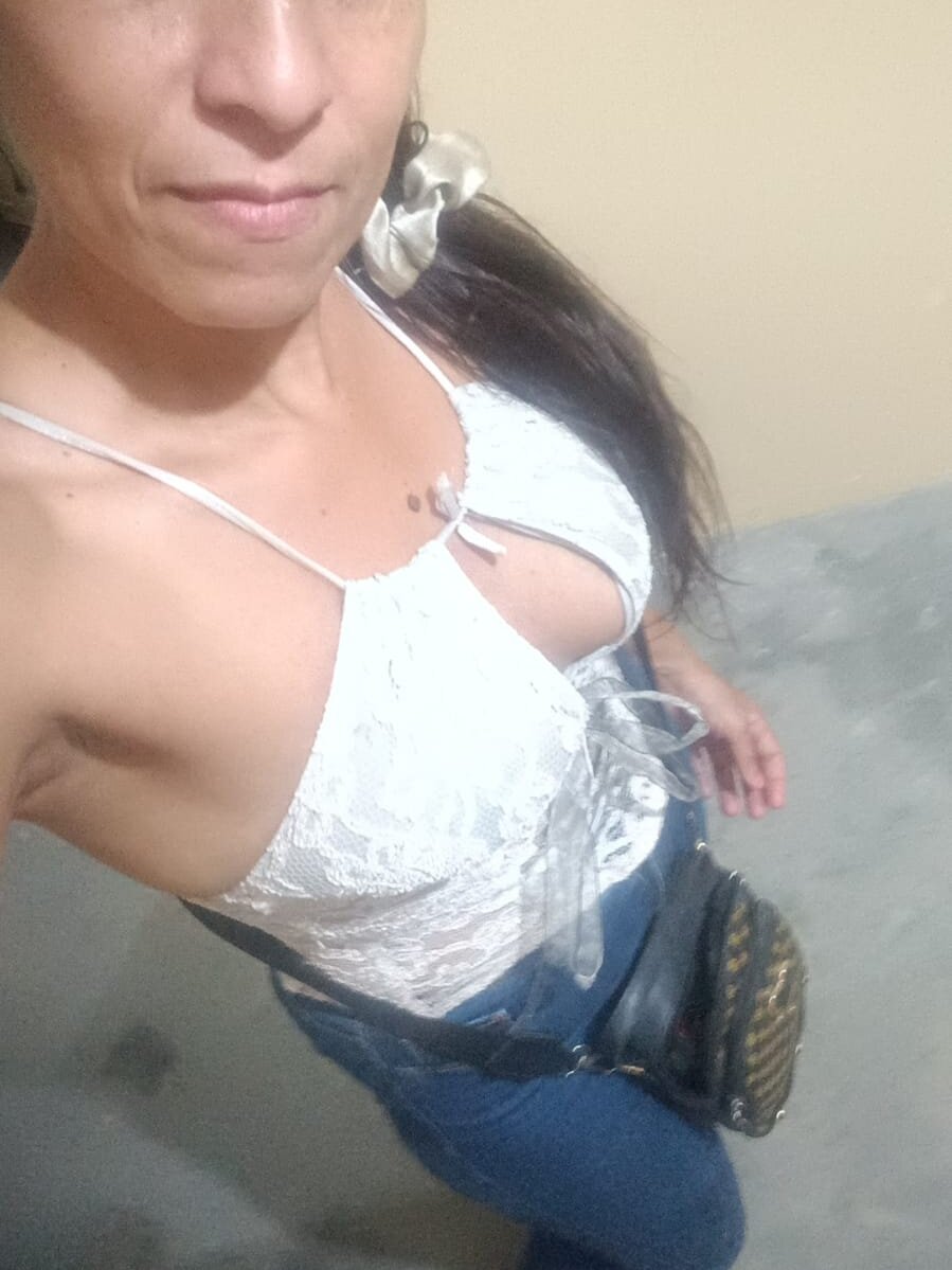 Engell_Rose Chatroom