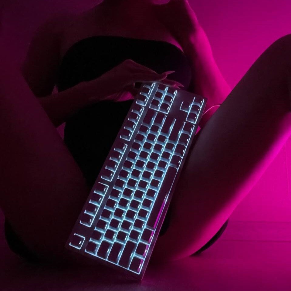 Eniwaym Chatroom