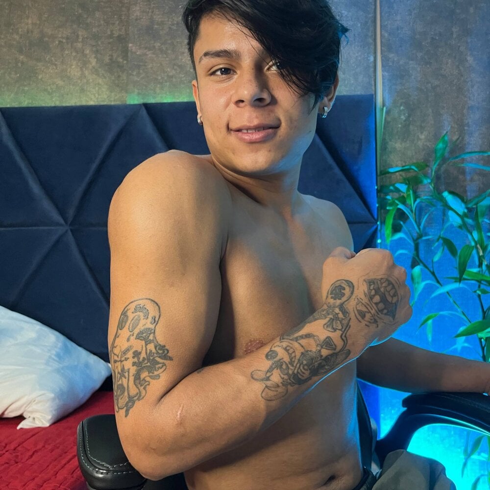 ErickTorres_ Chatroom