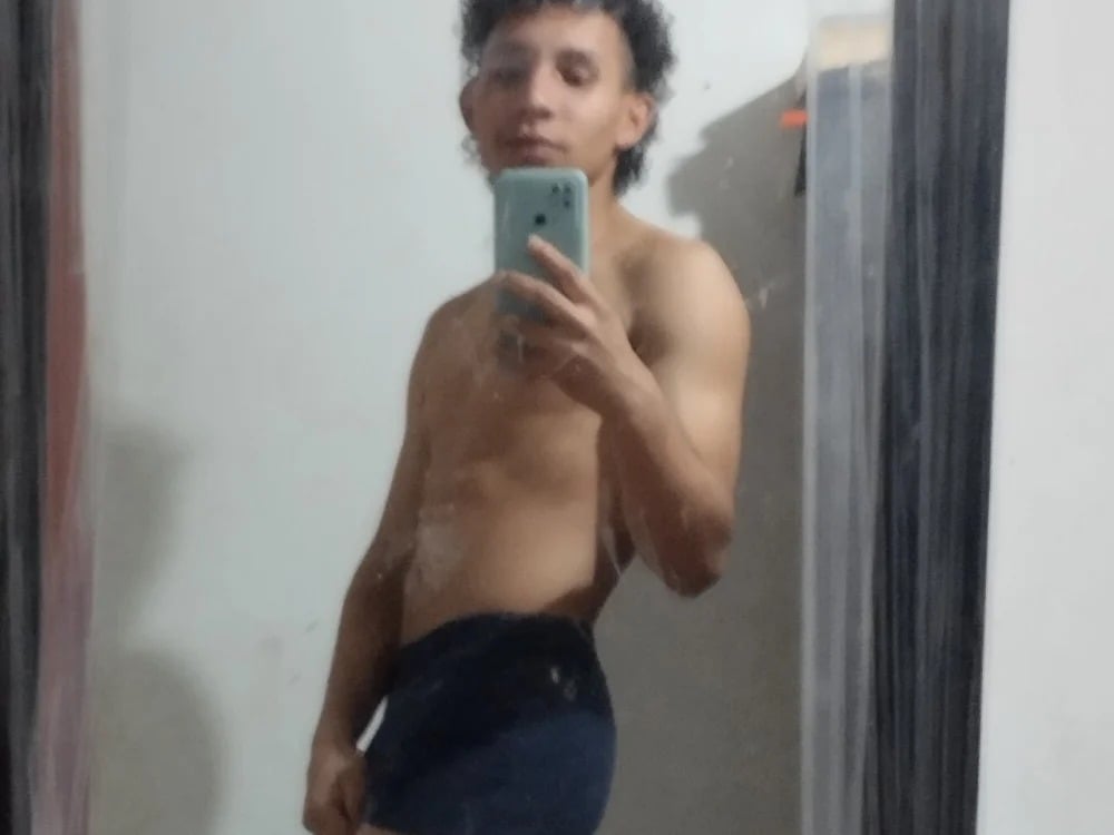 Erick_Baes Chatroom
