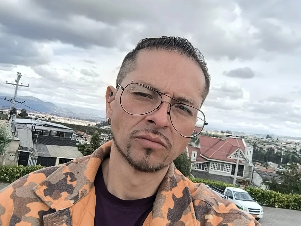 Erickpenehard Chatroom