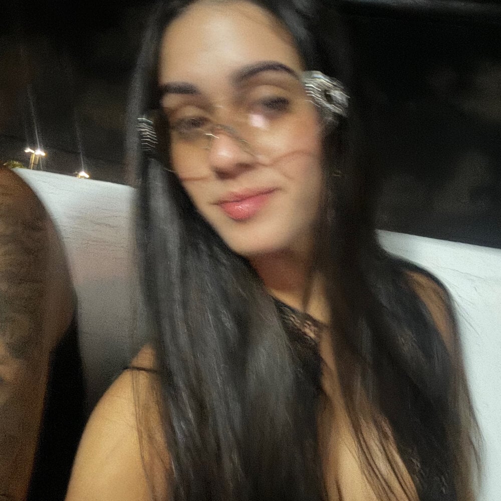 EsmeraldaBelline Chatroom