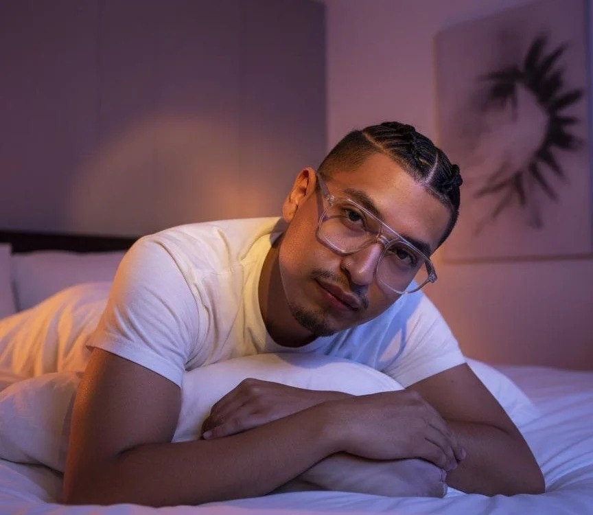 Esteban_Pierce Chatroom