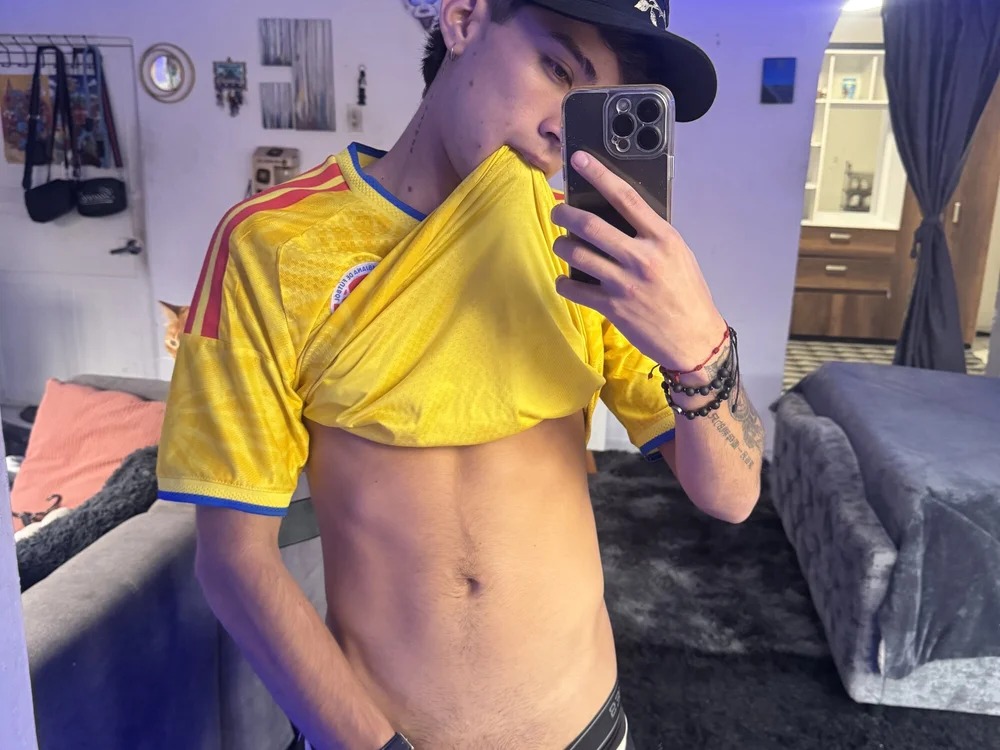Esteban_VIP_ Chatroom