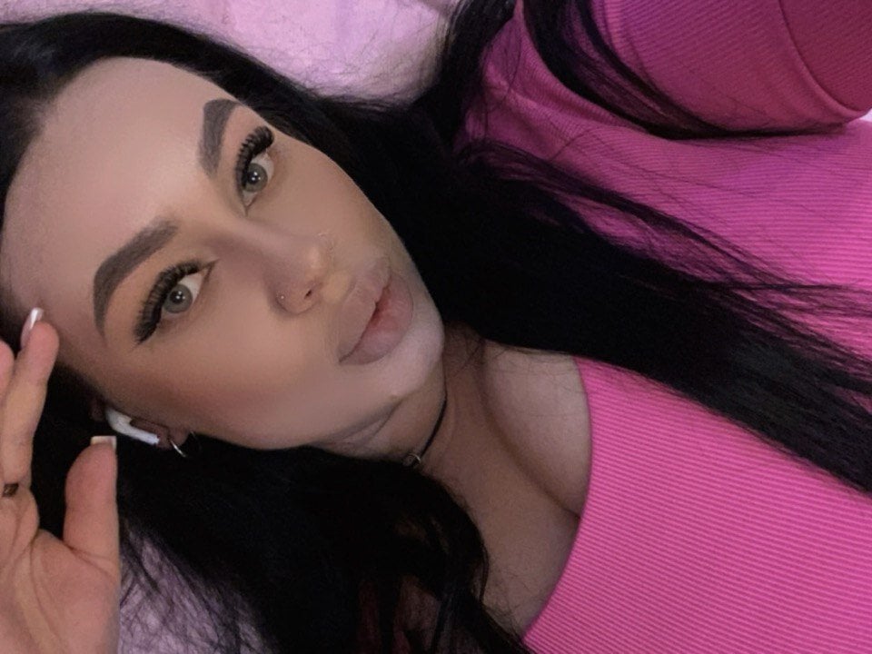 EsterAnderson Chatroom