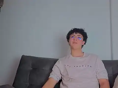 Ethan_Sinclair Chatroom