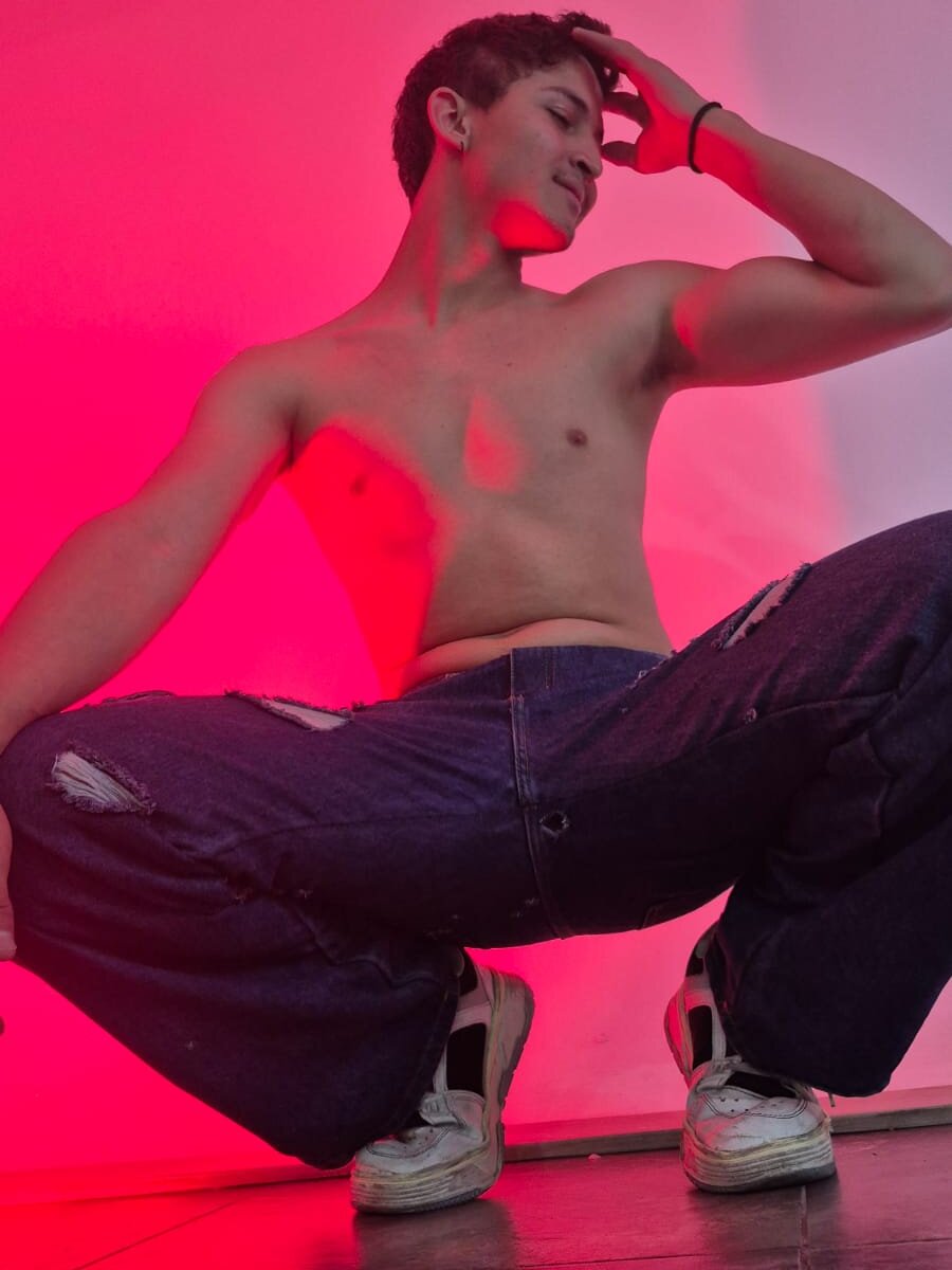 Ethan_Waalker Chatroom