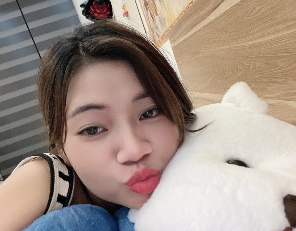 Eva-For Chatroom