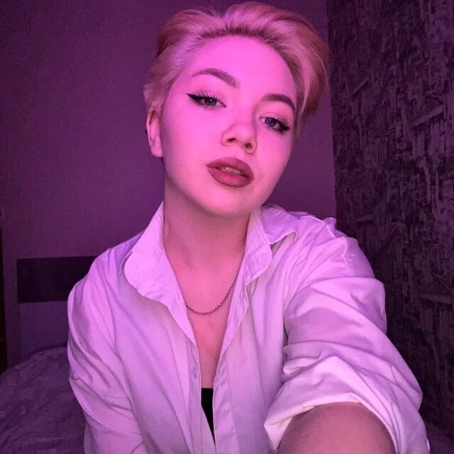 EvaLamberty Chatroom