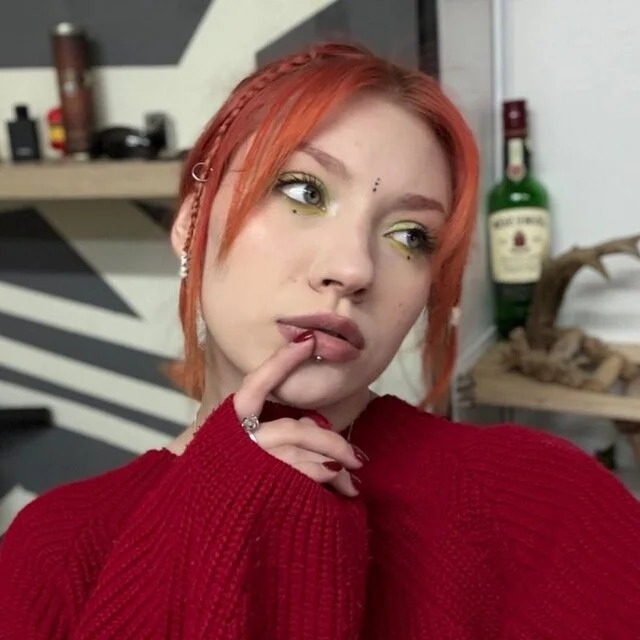Eva_FoxCub Chatroom