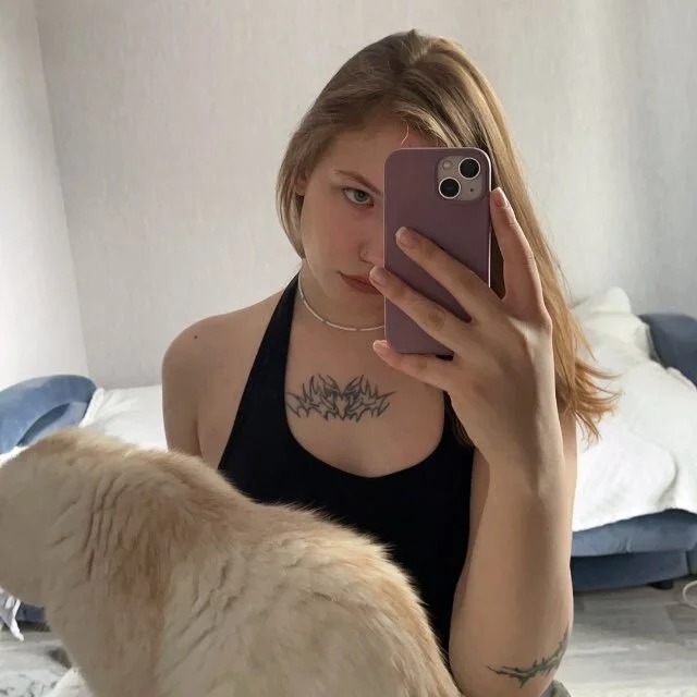 Eva_Greer Chatroom