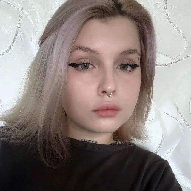Eva_Starfire_ Chatroom