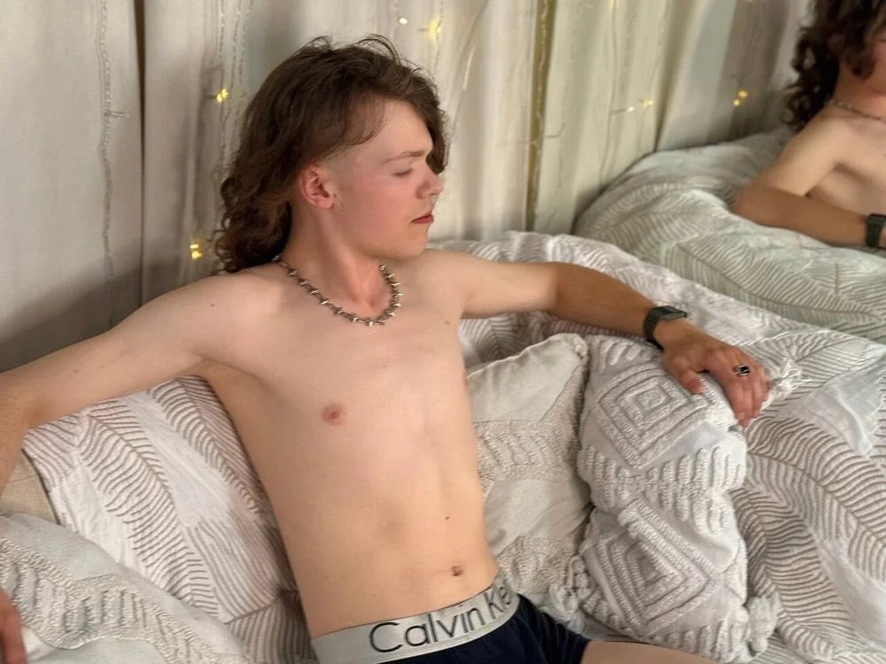 Evan_West Chatroom
