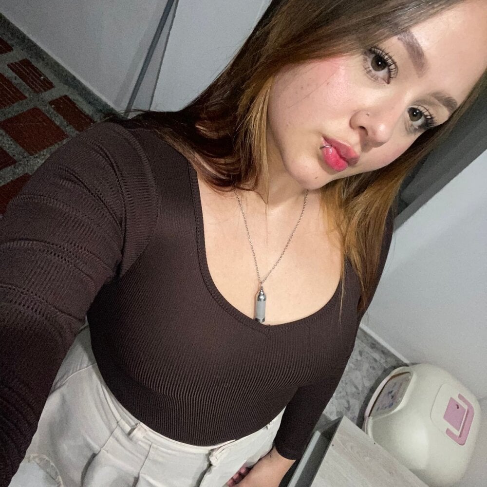 Evangeline_beneth Chatroom