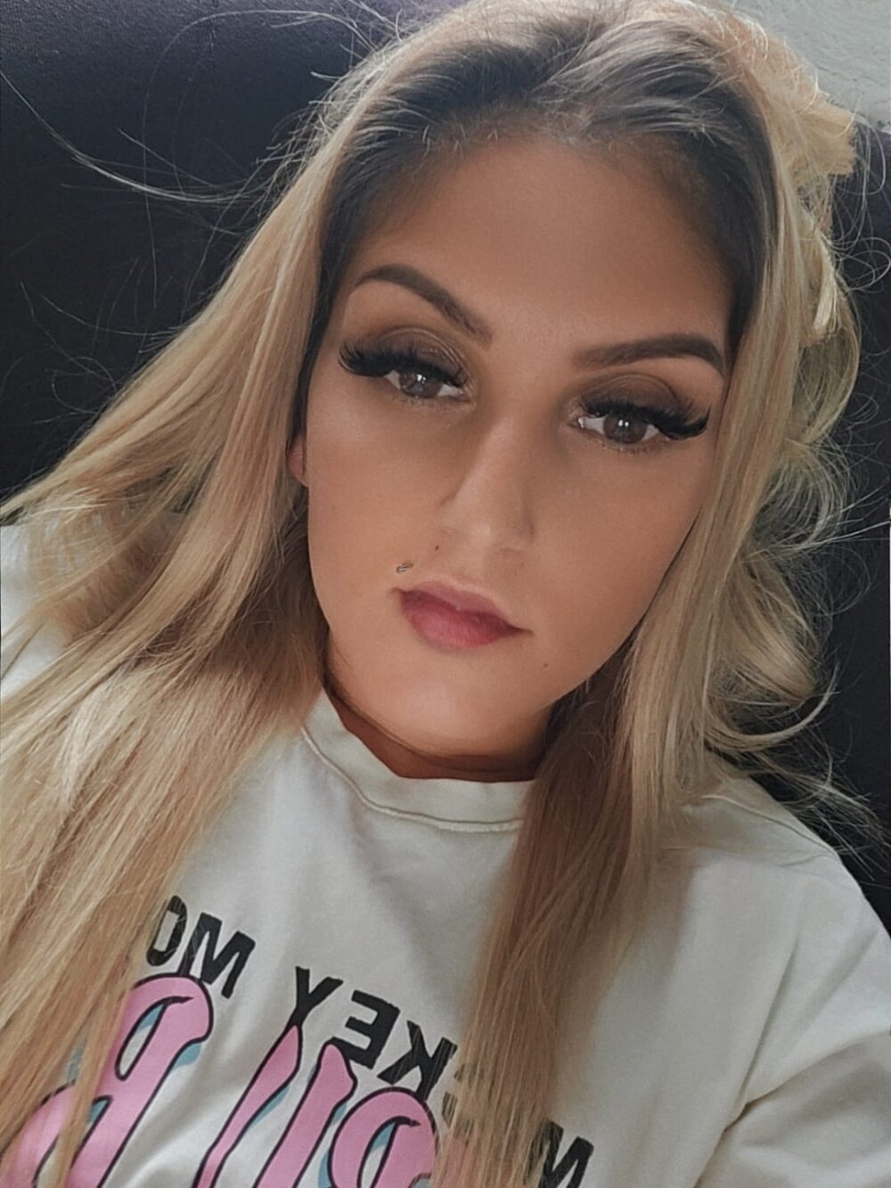 EvelynEvyyy Chatroom