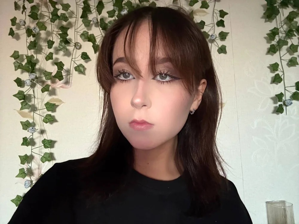 Evelyn_Sinclair Chatroom