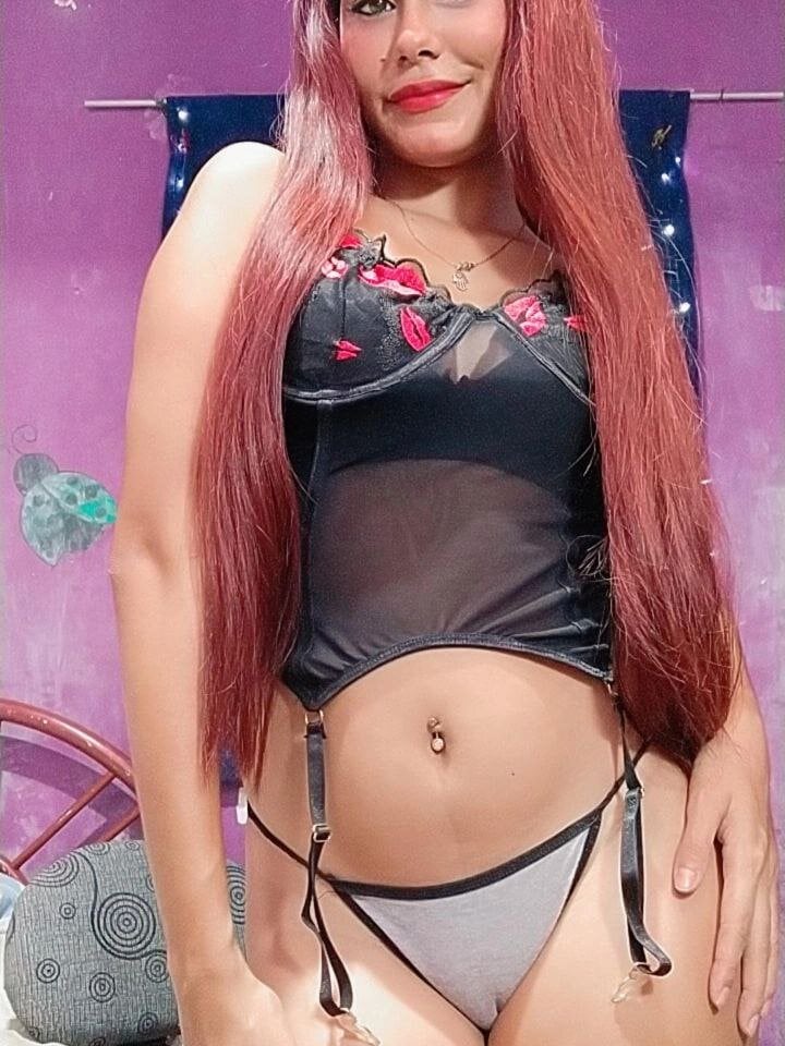 Explosive-couple Chatroom