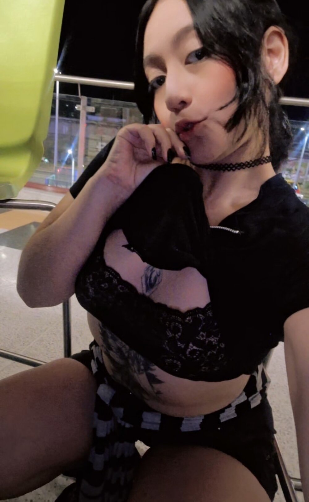 EyleenCwx_ Chatroom