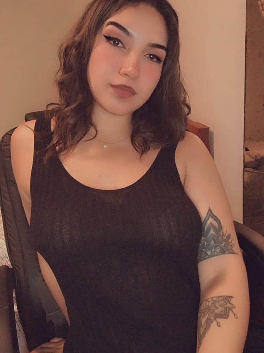 FallsForHerSmile Chatroom