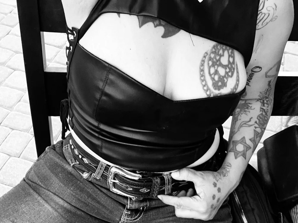 FeleenaFux Chatroom