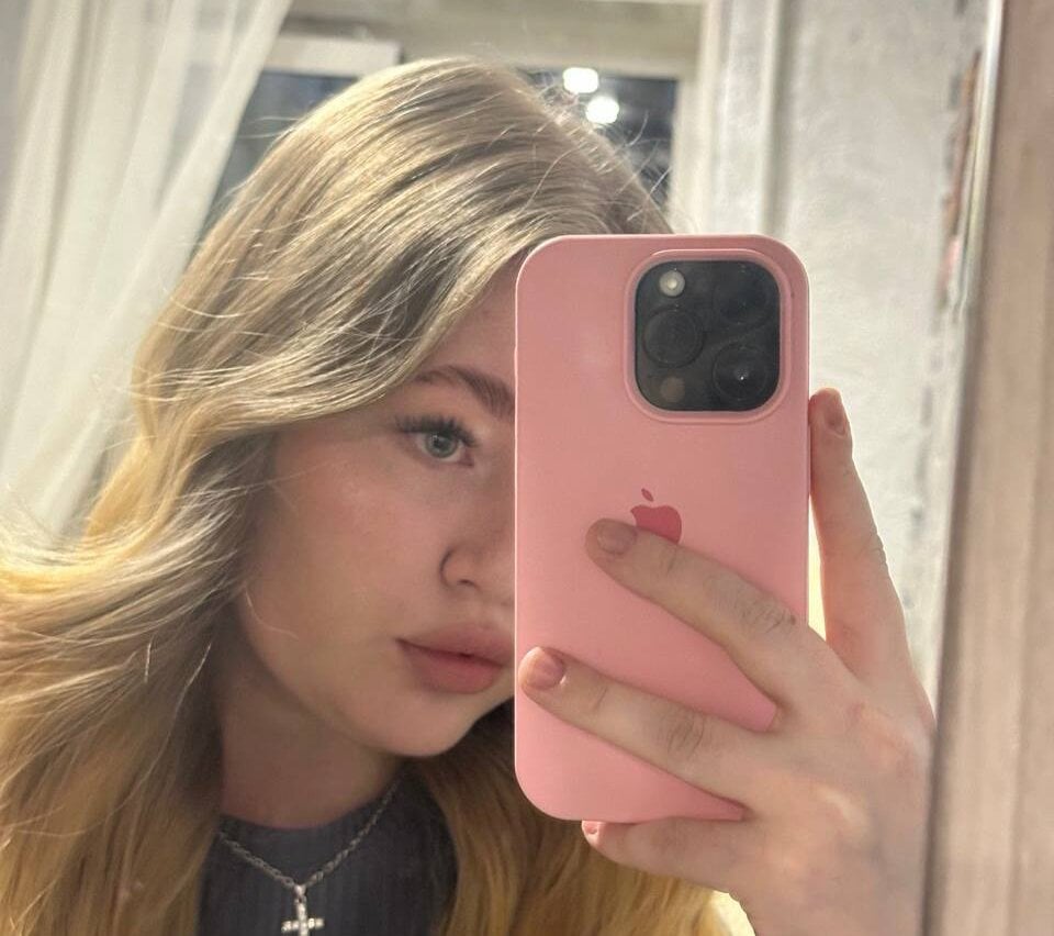 FeliciaLorne Chatroom