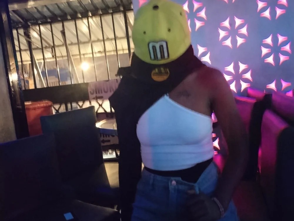 Felypetite Chatroom