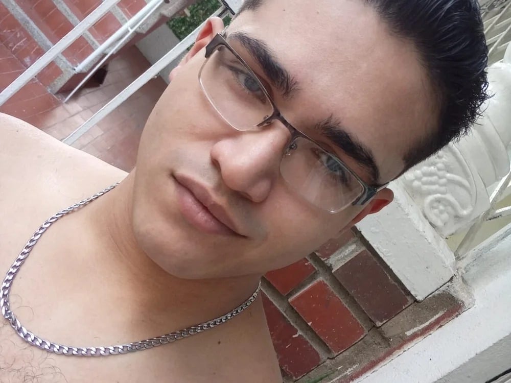 Fer_Thompson Chatroom