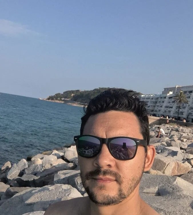 Fernandoferdinan Chatroom