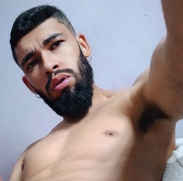 Ferrarinioficial Chatroom