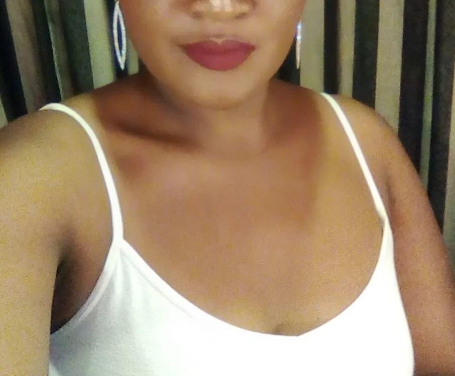 Fine-Babe Chatroom