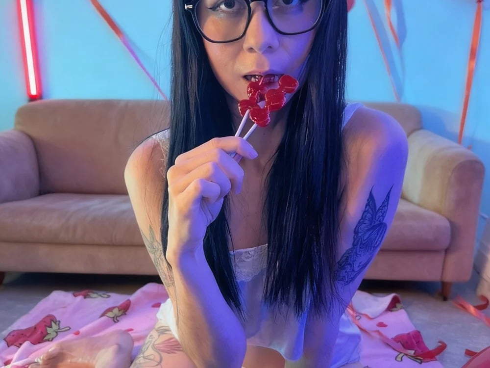 Fire_Lily Chatroom