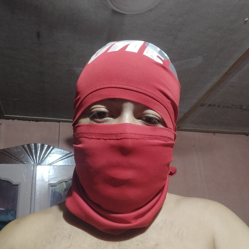 Flirtandfuck0 Chatroom