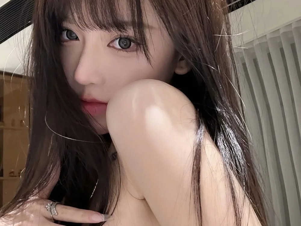 Flora7777 Chatroom
