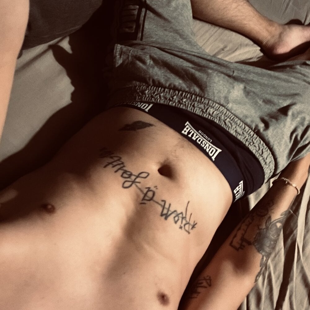 Forthepleasur_ Chatroom