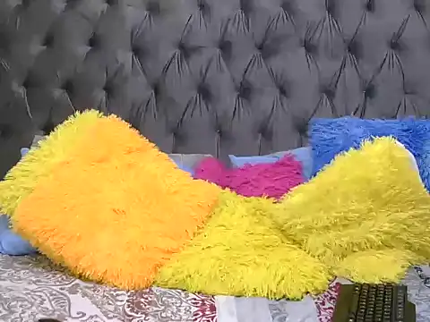 FreakySagxx Chatroom